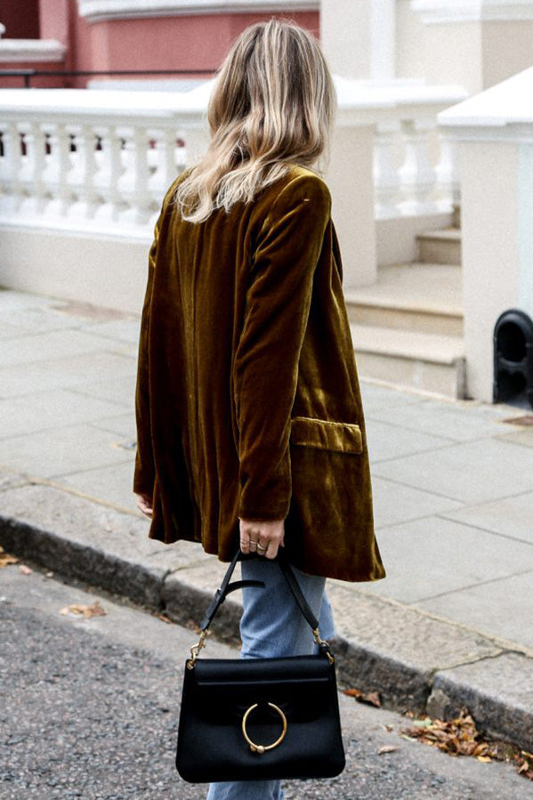 Maine - Iøjnefaldende fløjlsblazer i streetstyle