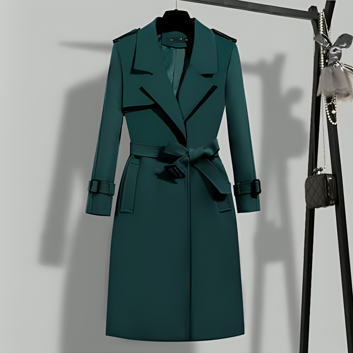 Anneliseslankeelegantetrenchcoat_1.png