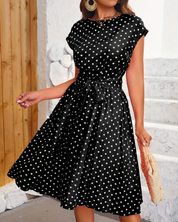 Azenet – smuk vintage polka kjole til forår/sommer